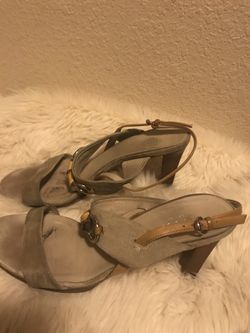 bundle authentic gucci sandals heels size 8