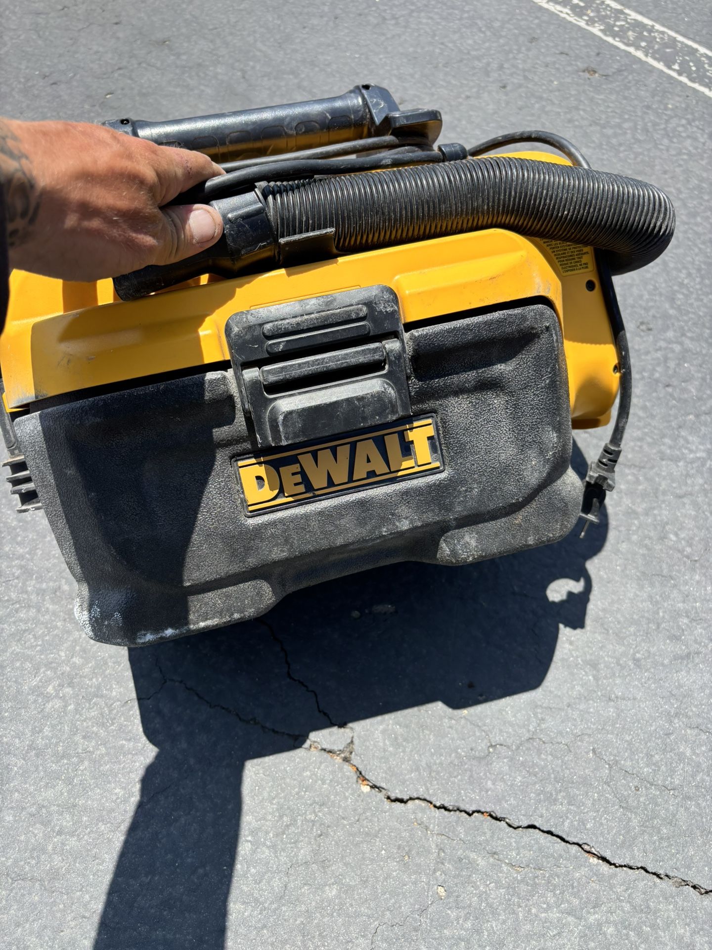 Dewalt Cordless/corded Vacuum