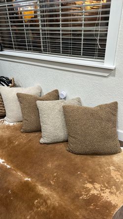 STUDIO MCGEE PILLOW BUNDLE