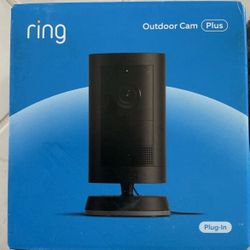 Ring Outdoor Cam Plus Plug-In