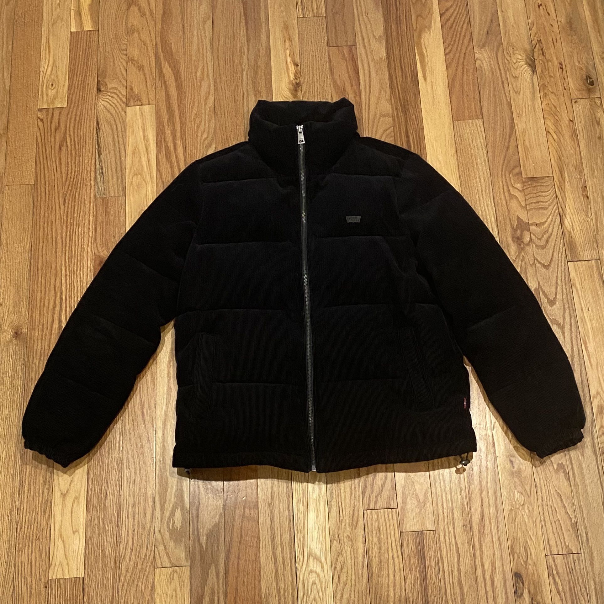 Women's Levi's Corduroy Puffer Jacket Black Small for Sale in Sacramento,  CA - OfferUp