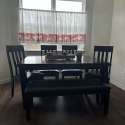 Expandable Dining Table