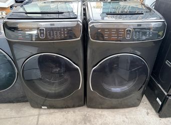 SAMSUN.  WASHER AND GAS DRYER