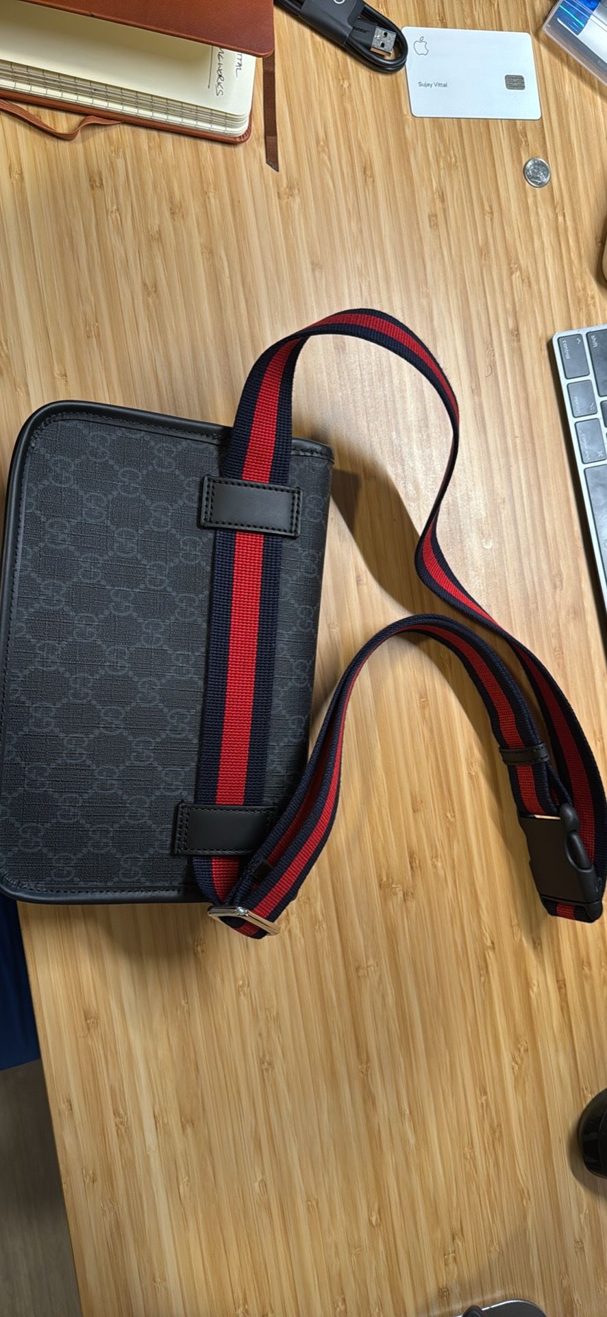 Gucci cross body bag for Sale in Seattle, WA OfferUp