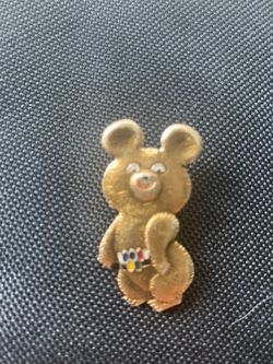 Russian Olympics pin