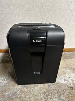 Fellowes Paper Shredder