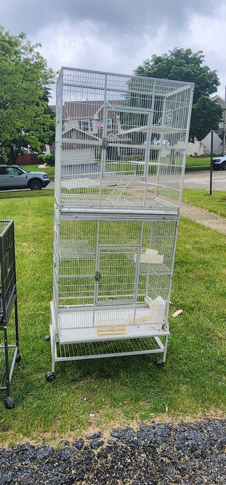 Beautiful White Bird Cage Large Picked Up ASAP