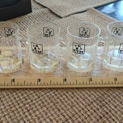 Disneyland Avengers Campus Pym Test Kitchen Beer Flight Set 4 Plastic Mini Pints