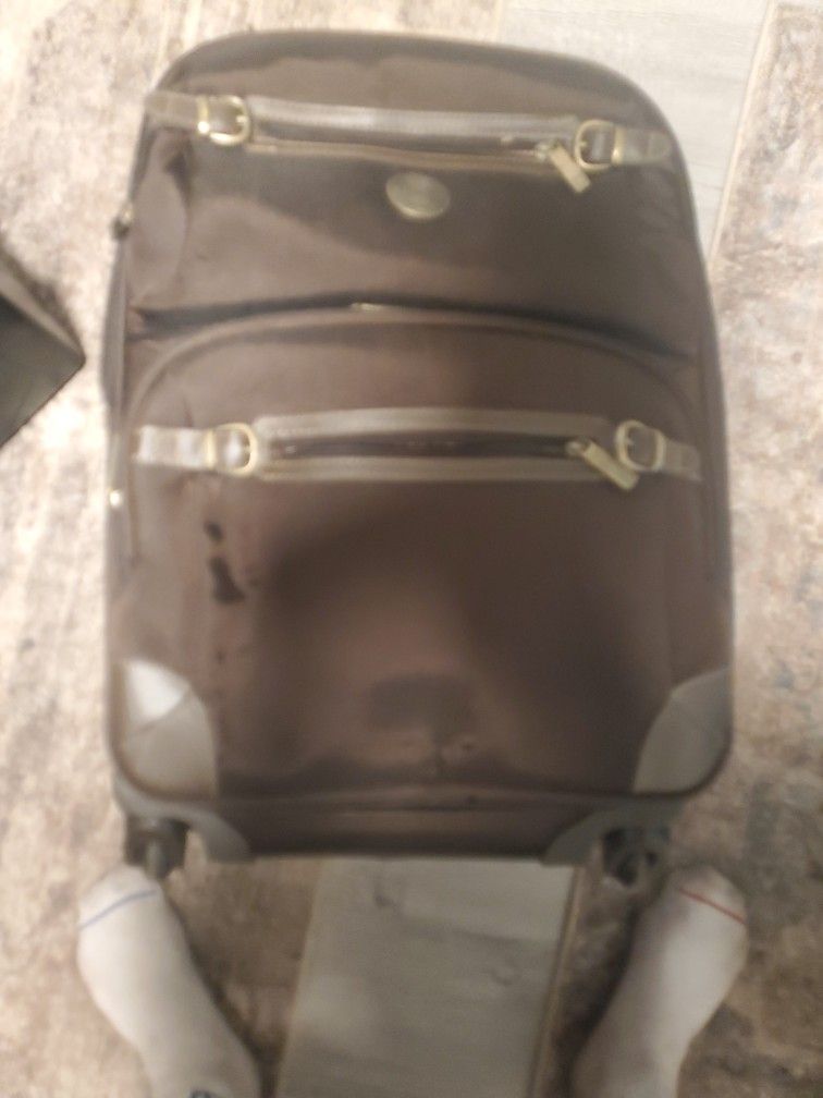 Chaps Rollable Suitcase