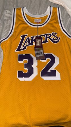 2 XL Mitchell & Ness Magic Johnson Swingman Jersey