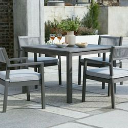 Modern Outdoor Dining Set 5 Piece!