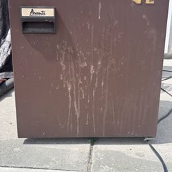 Mini Fridge 