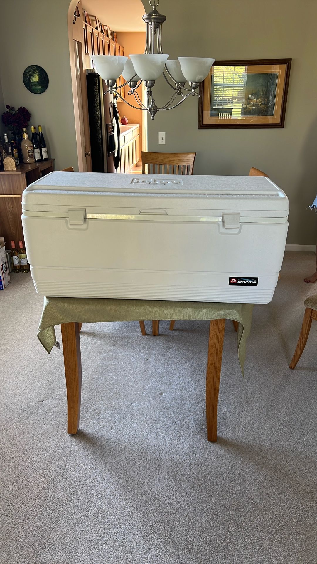 Igloo 128 Quart Marine Grade Cooler Like New