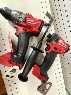 Milwaukee new hammer drill and impact 18M fuel brushless - no battery