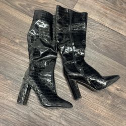SHEIN Boots Size 39  (size 8) 
