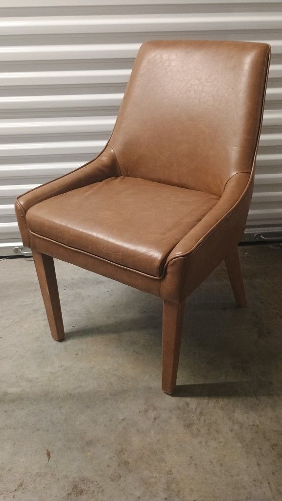 camel/tan single chair - nearly new
