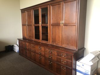 Executive Office Credenza 9ft