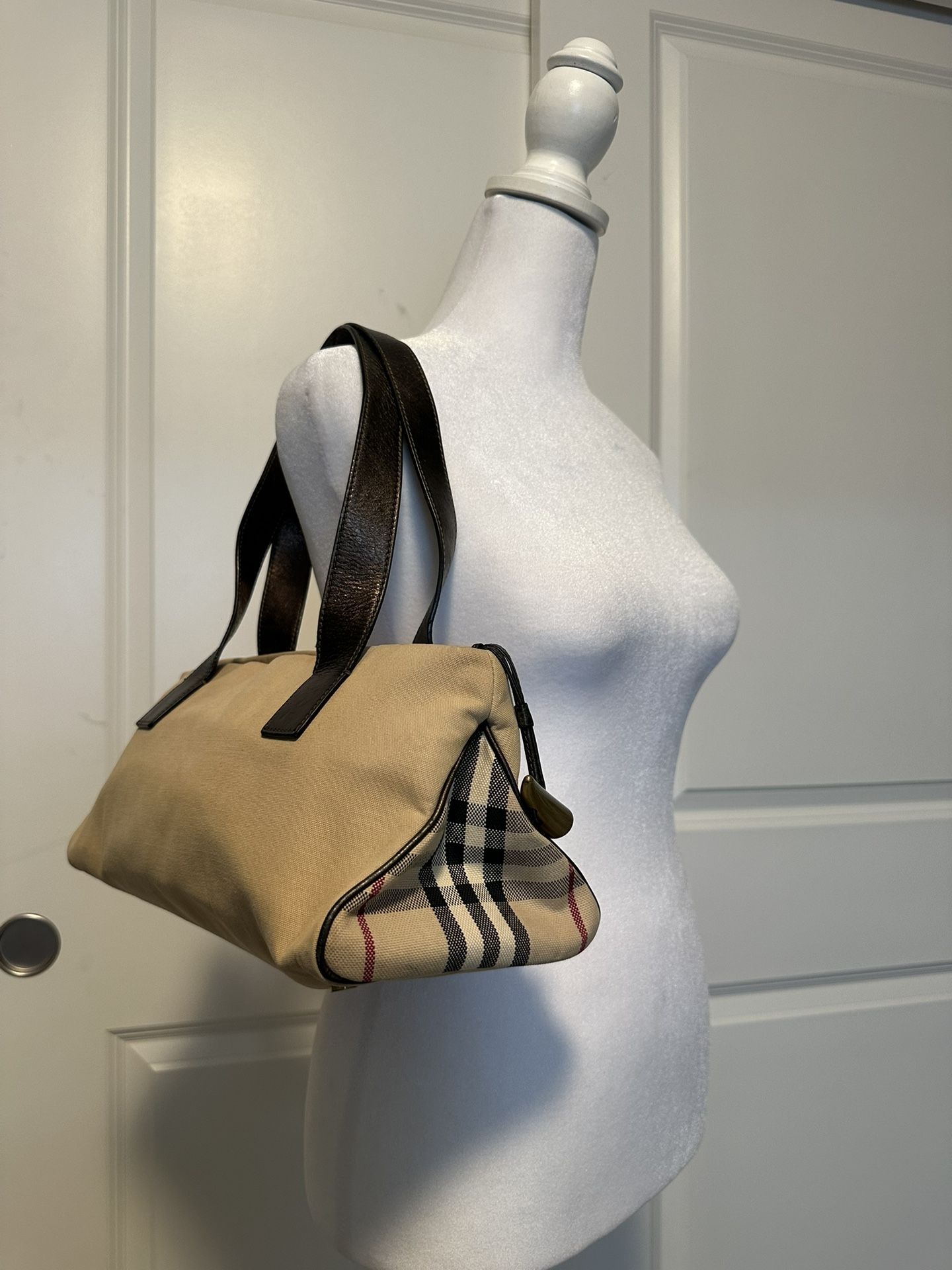 Burberry Nova Check Shoulder Bag
