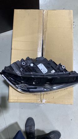 BMW OEM Headlight Assembly