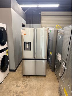 🔥SAMSUNG STAINLESS STEEL MEGA CAPACITY REFRIGERATOR WITH ICE MAKER AND WATER DISPENSER🔥