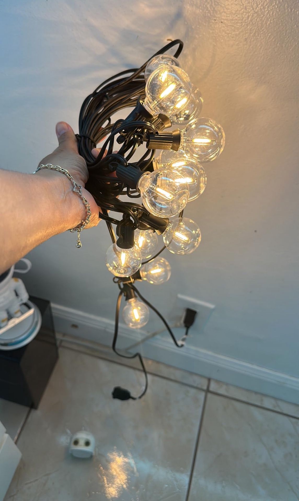 Outdoor String Lights 25 Feet