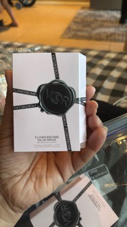 Viktor Rolf flower Bomb