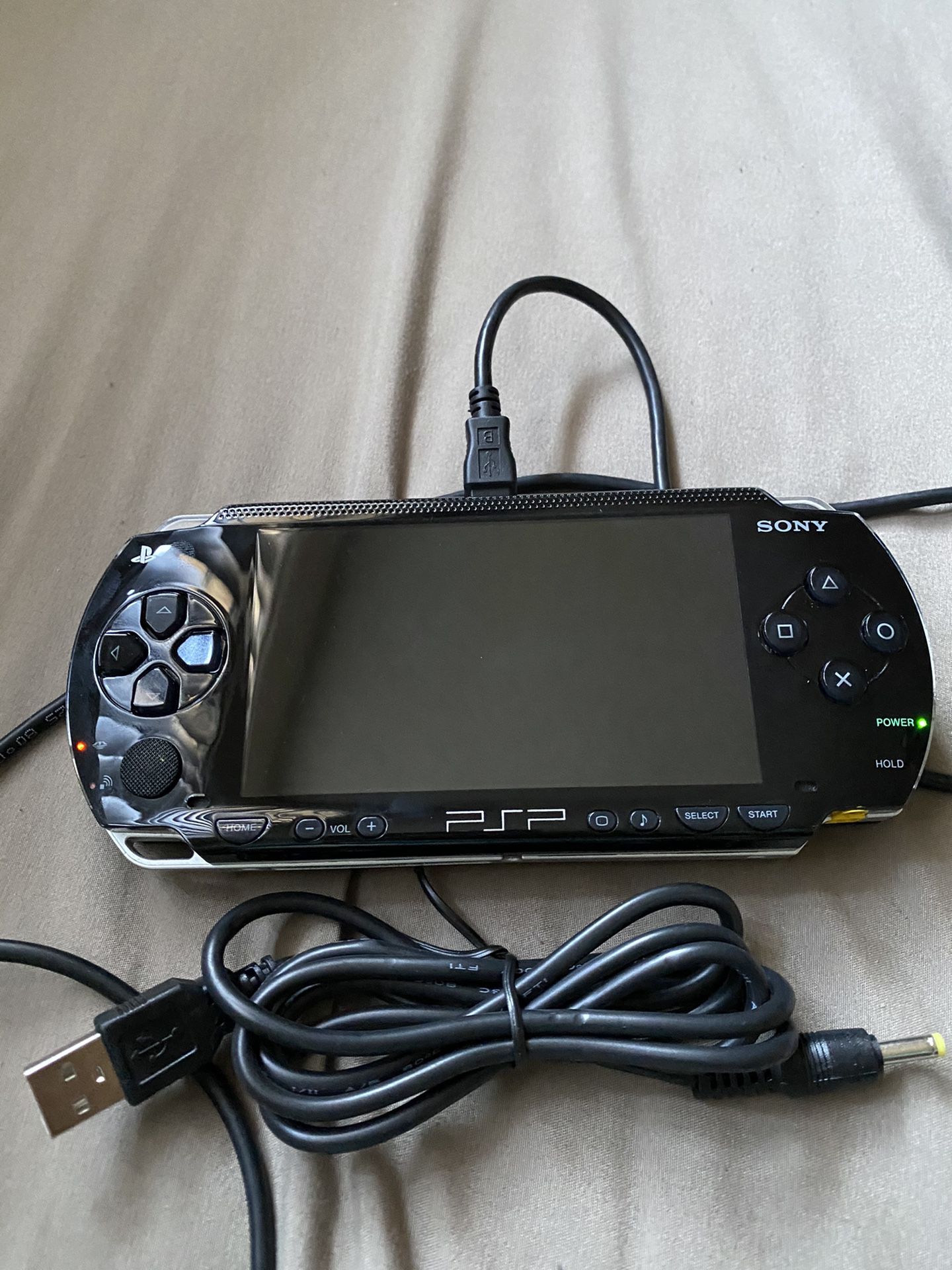 MODDED PSP 35+PSP GAMES 1600 RETROS.PSP IS IN GREAT CONDITION HAS CHARGER.$130 NOTHING LESS.