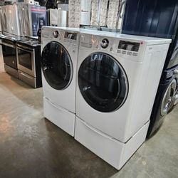 Blow Out Sale Warehouse Full Of Nice Like Brand New Washer Dryer Fridge Stove Oven Stackable Free Warranty Free Financing Available 