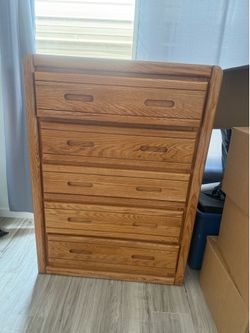 Dresser