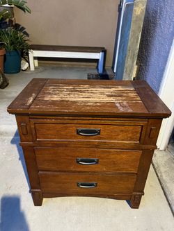 Wood Nightstand 3 Drawer