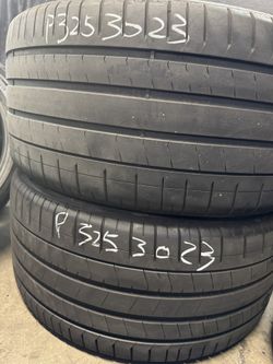 (2) 23” Pirelli Pzero 325/30/23 Used Tires Like New