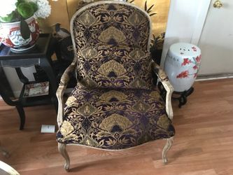 Beautiful statement chairs, purple and gold fabric, like new only used in model home