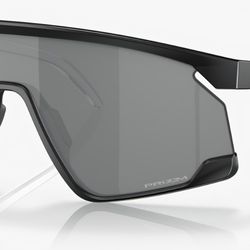 Oakley Sunglasses. BXTR OO9280