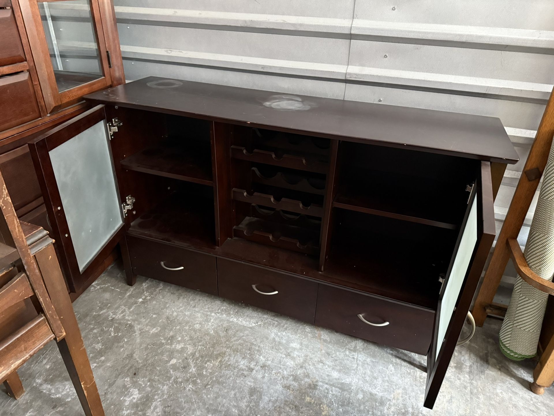Buffet /wine Storage Table
