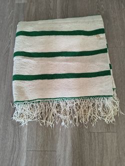 Handmade 100% Virgin Wool 76×76