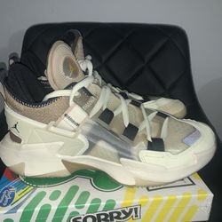 Air Jordan Why Not Zer0.5 (size 10)