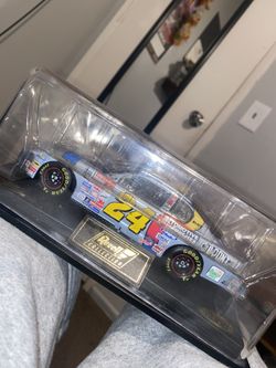 2000’s JEFF GORDON’s Dupoint Revell collection