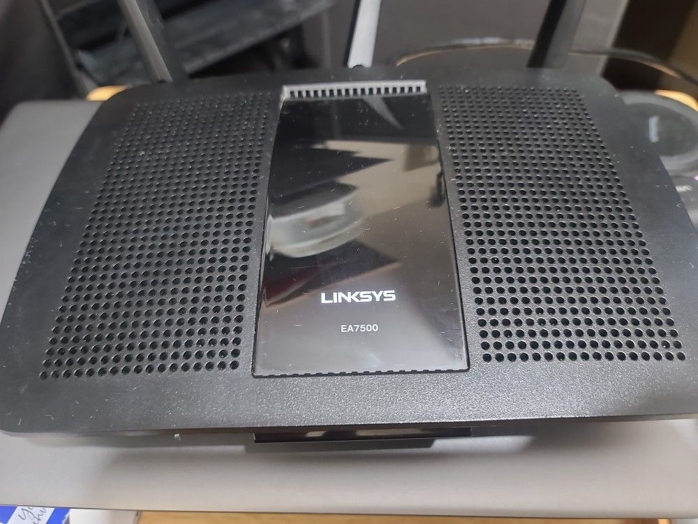 Linksys EA7500