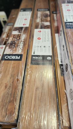 Shop Pergo
Outlast+ Applewood 12 mm T x 5.2 in. W Waterproof Laminate Wood Flooring (13.74 sqft/case)