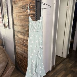 Woman’s Dress Size Small 
