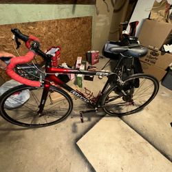 GIANT TCR C3 ROAD BIKE
