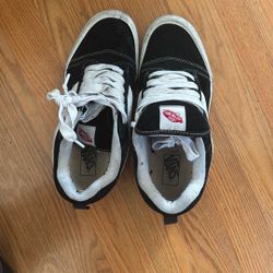 Vans Knu Skool
