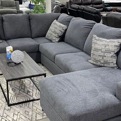 Dory Ashley sectional linen grey fabric sectional 3pc available🎉😊♥️