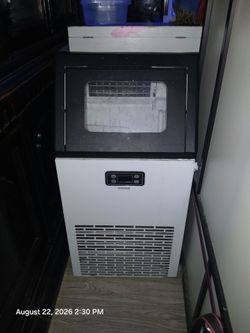 Ice maker