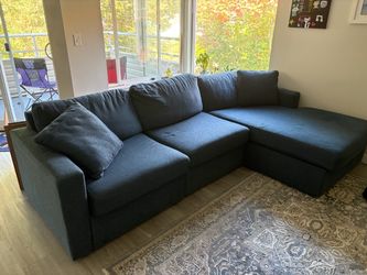 FREE COUCH