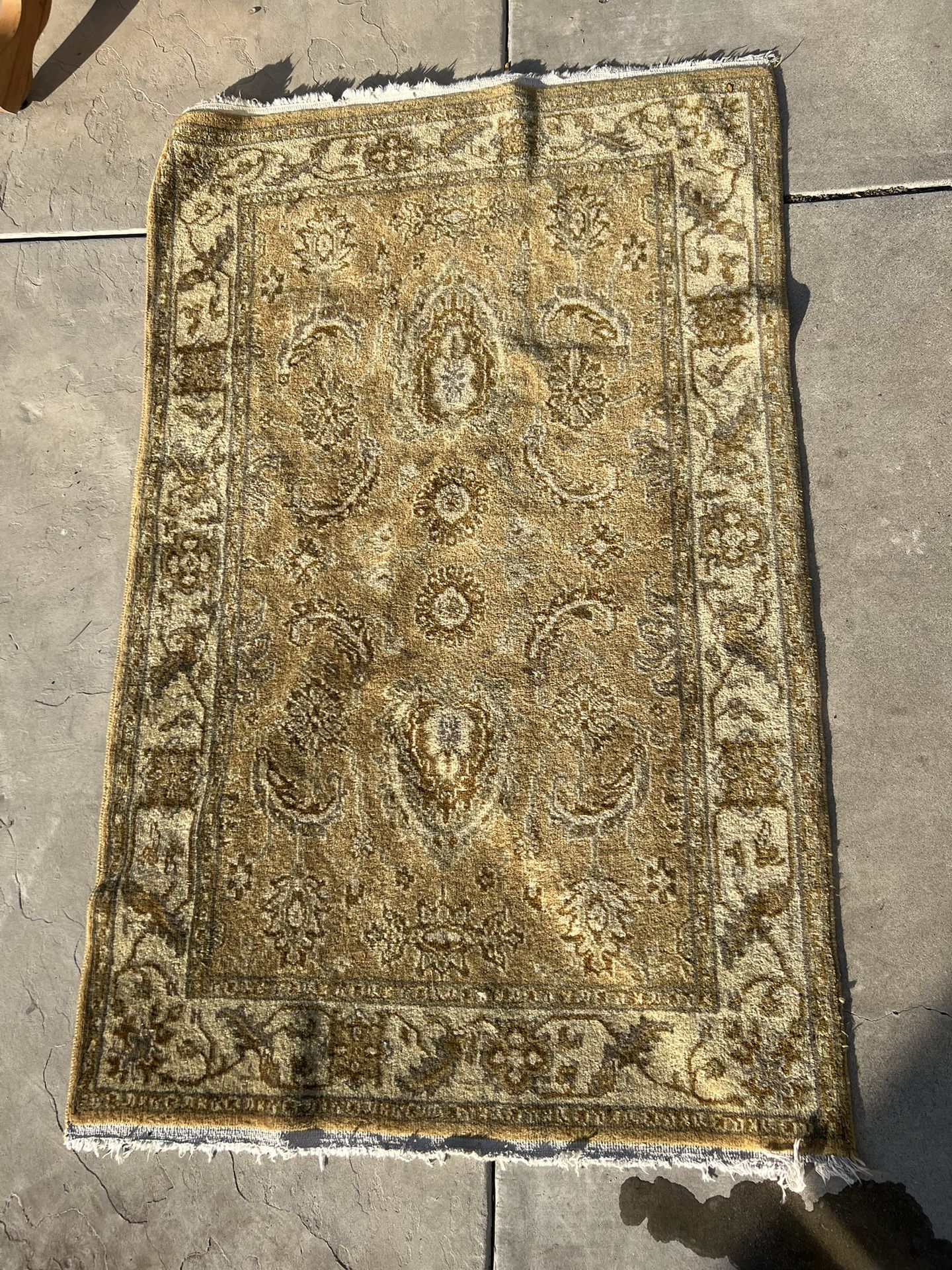 6’x4’ Turkish Rug. Clean