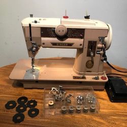 1950 Singer 401A  sewing machine