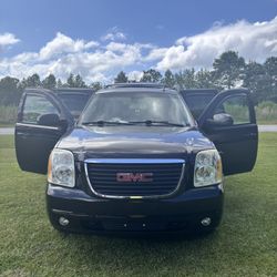 GMC Yukon XL 2008