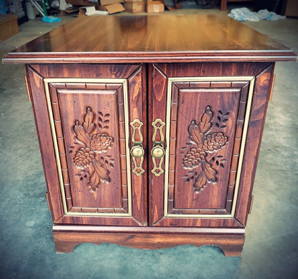 End Table with Ornate Doors