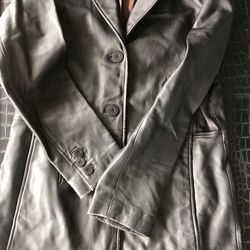 Woman’s Leather Jacket M